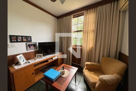 Casa à venda com 4 quartos, 210m² em Maravista, Niterói