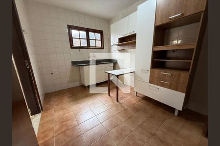 Casa à venda com 3 quartos, 134m² em Piratininga, Niterói