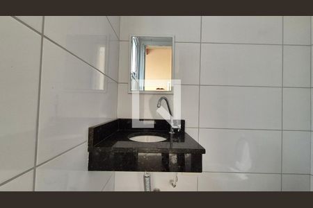 Lavabo de apartamento para alugar com 2 quartos, 120m² em Vila Pires, Santo André