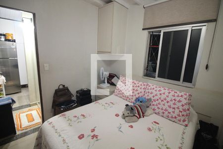 Apartamento à venda com 2 quartos, 45m² em Industrial, Contagem