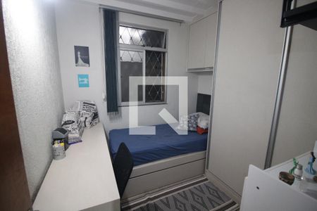 Quarto 1 de apartamento à venda com 2 quartos, 45m² em Industrial, Contagem
