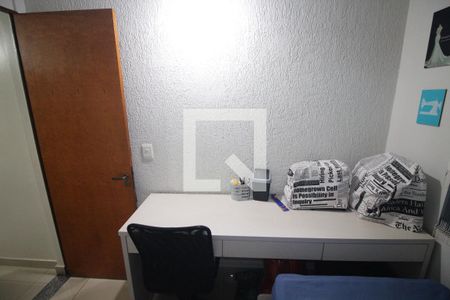 Quarto 1 de apartamento à venda com 2 quartos, 45m² em Industrial, Contagem