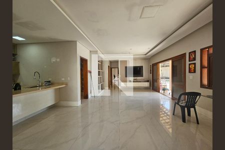 Casa para alugar com 2 quartos, 420m² em Jardim Virginia, Guarujá