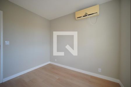Quarto 1 de apartamento para alugar com 2 quartos, 48m² em Nossa Senhora do Rosario, São José