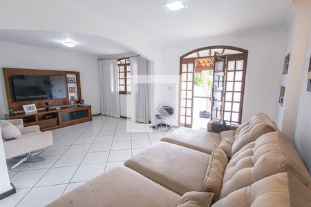 sala de casa à venda com 3 quartos, 360m² em Indaiá, Belo Horizonte