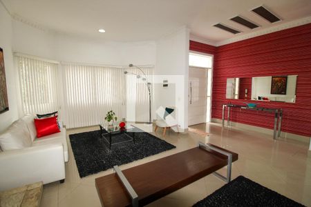 Sala de casa à venda com 4 quartos, 380m² em Parque dos Principes, São Paulo