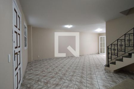 Sala de casa de condomínio à venda com 3 quartos, 110m² em Taquara, Rio de Janeiro