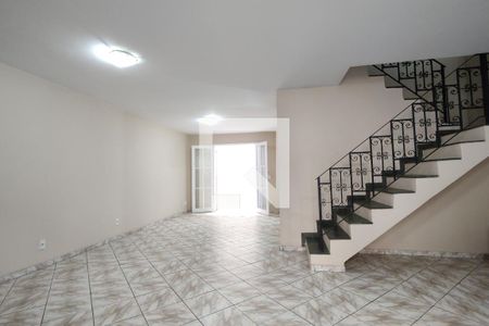 Sala de casa de condomínio à venda com 3 quartos, 110m² em Taquara, Rio de Janeiro