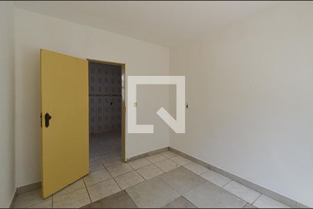 Quarto 2 de casa para alugar com 3 quartos, 100m² em Santa Cruz, Belo Horizonte