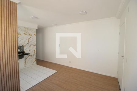 Sala / Cozinha de apartamento para alugar com 2 quartos, 44m² em Jardim Helian, São Paulo