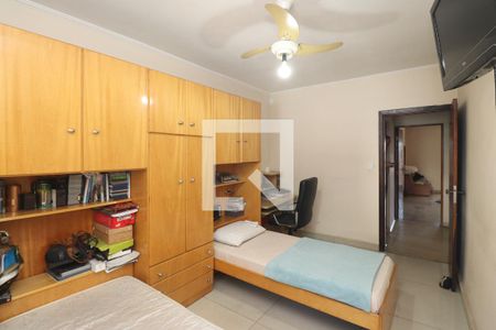 Quarto 2 de casa à venda com 5 quartos, 310m² em Vila Nivi, São Paulo