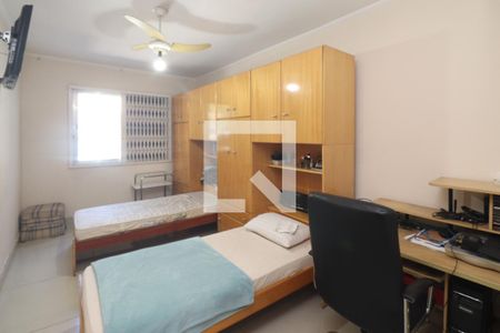 Quarto 2 de casa à venda com 5 quartos, 310m² em Vila Nivi, São Paulo