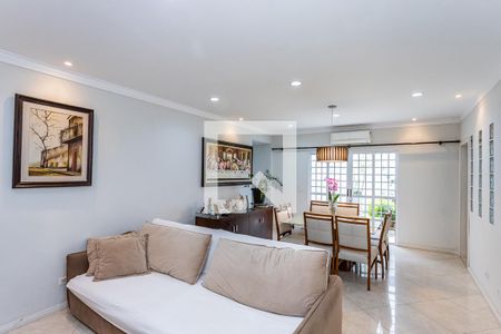 Sala de casa para alugar com 4 quartos, 300m² em Vila Pereira Barreto, São Paulo