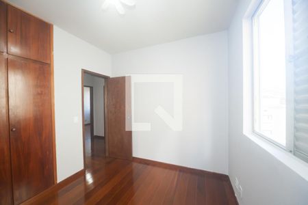 quarto 1 de apartamento à venda com 3 quartos, 110m² em Buritis, Belo Horizonte
