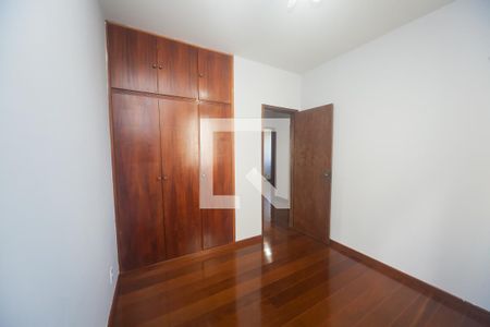 quarto 1 de apartamento à venda com 3 quartos, 110m² em Buritis, Belo Horizonte