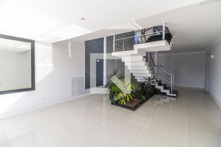 Sala  de casa de condomínio à venda com 6 quartos, 524m² em Residencial Dez (alphaville), Santana de Parnaíba