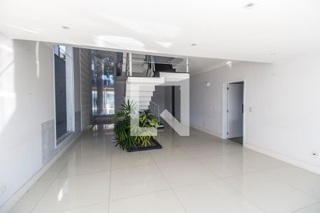 Sala  de casa de condomínio à venda com 6 quartos, 524m² em Residencial Dez (alphaville), Santana de Parnaíba