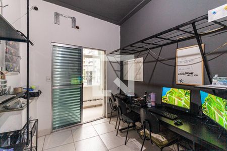 Quarto 1 de apartamento para alugar com 3 quartos, 55m² em Santa Ifigênia, São Paulo