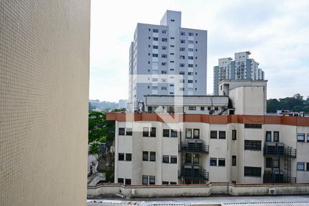 Vista de apartamento à venda com 2 quartos, 65m² em Vila Santa Luzia, Taboão da Serra