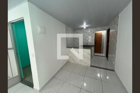 Sala de casa para alugar com 2 quartos, 52m² em Vila Valqueire, Rio de Janeiro