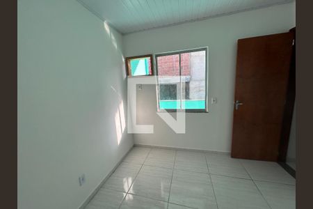 Quarto 1 de casa para alugar com 2 quartos, 52m² em Vila Valqueire, Rio de Janeiro