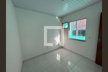 Quarto 1 de casa para alugar com 2 quartos, 52m² em Vila Valqueire, Rio de Janeiro