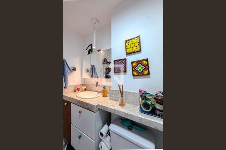 Banheiro de kitnet/studio à venda com 1 quarto, 24m² em Sé, São Paulo