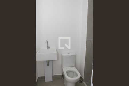 Banheiro de kitnet/studio à venda com 1 quarto, 18m² em Jardim Vera Cruz, São Paulo