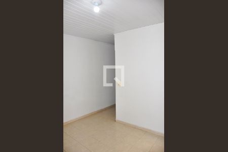 Sala de casa para alugar com 2 quartos, 100m² em Jaraguá, São Paulo