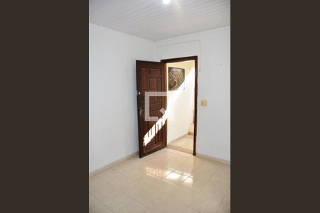 Sala de casa para alugar com 2 quartos, 100m² em Jaraguá, São Paulo