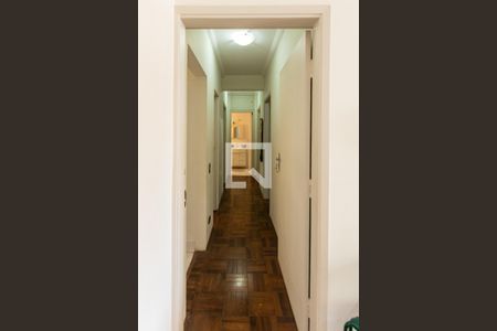 Corredor dos Quartos  de apartamento à venda com 2 quartos, 81m² em Centro, Campinas
