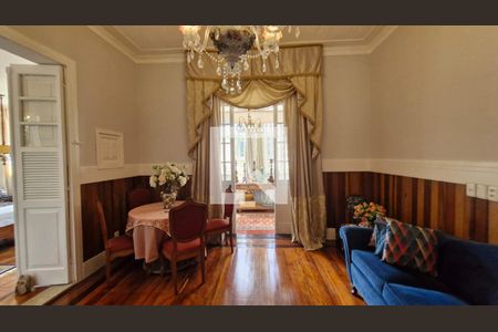 Casa à venda com 7 quartos, 1040m² em Cosme Velho, Rio de Janeiro