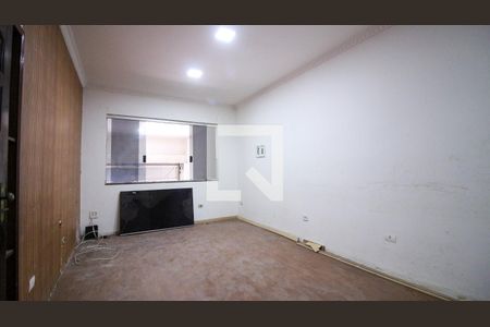Sala de casa para alugar com 10 quartos, 324m² em Vila Antonieta, São Paulo