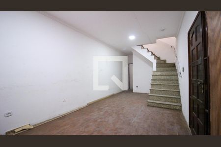Sala de casa para alugar com 10 quartos, 324m² em Vila Antonieta, São Paulo