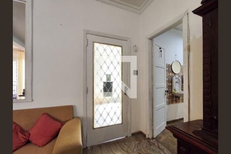 Entrada de casa para alugar com 4 quartos, 500m² em Tijuca, Rio de Janeiro