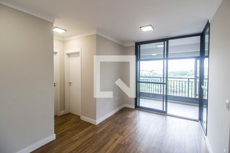 Sala  de apartamento para alugar com 2 quartos, 70m² em Alphaville Empresarial, Barueri