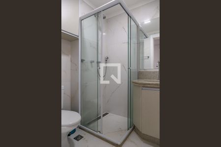 Banheiro social de apartamento para alugar com 2 quartos, 63m² em Vila Endres, Guarulhos