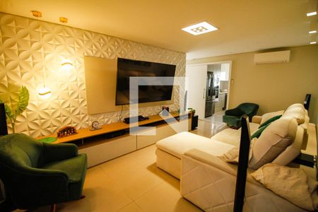 Sala de TV de apartamento para alugar com 4 quartos, 201m² em Canto do Forte, Praia Grande