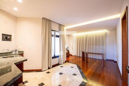 Casa à venda com 5 quartos, 501m² em São Francisco, Niterói