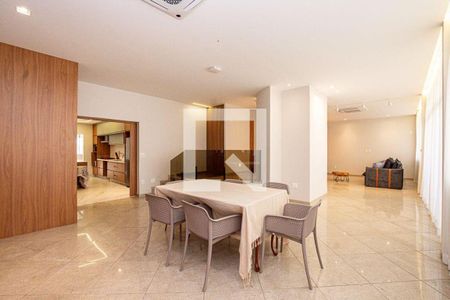Casa à venda com 5 quartos, 501m² em São Francisco, Niterói