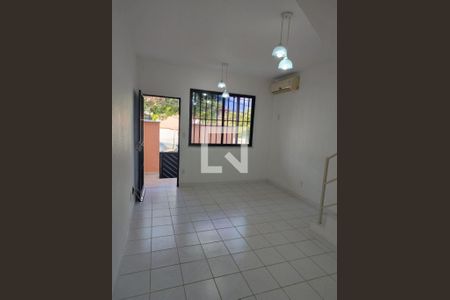 Casa de Condomínio para alugar com 2 quartos, 115m² em Campo Grande, Rio de Janeiro
