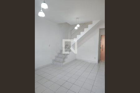 Casa de Condomínio para alugar com 2 quartos, 115m² em Campo Grande, Rio de Janeiro