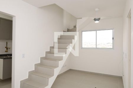 Sala de apartamento para alugar com 4 quartos, 100m² em Vila Nova Curuca, São Paulo