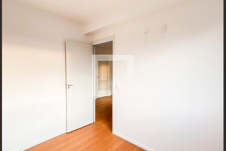 Quarto 1 de apartamento para alugar com 2 quartos, 28m² em Jardim Danfer, São Paulo