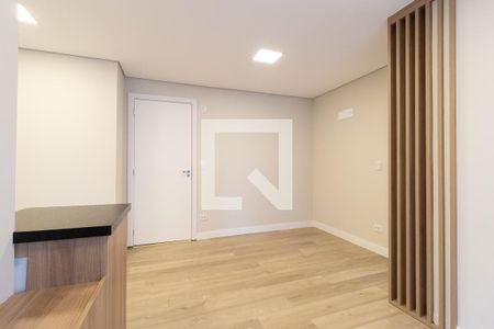 Sala de apartamento para alugar com 2 quartos, 74m² em Campina do Siqueira, Curitiba
