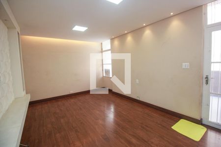Sala de casa para alugar com 5 quartos, 200m² em Vila Apiai, Santo André