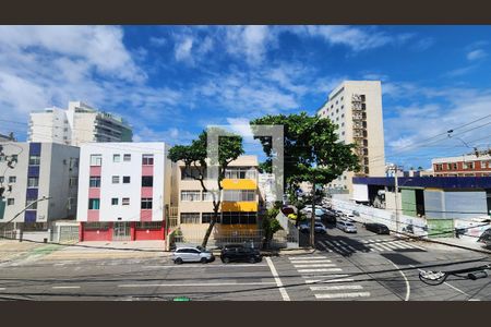Quarto 1 de apartamento para alugar com 2 quartos, 65m² em Amaralina, Salvador