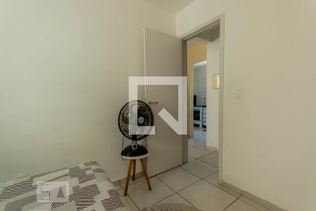 Quarto de apartamento para alugar com 2 quartos, 48m² em Piratininga, Belo Horizonte