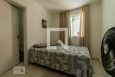 Quarto de apartamento para alugar com 2 quartos, 48m² em Piratininga, Belo Horizonte