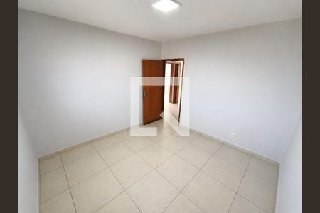 Quarto de casa para alugar com 4 quartos, 230m² em Setor Faicalville, Goiânia